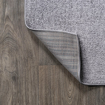Haze Solid Low-pile Area Rug Gray